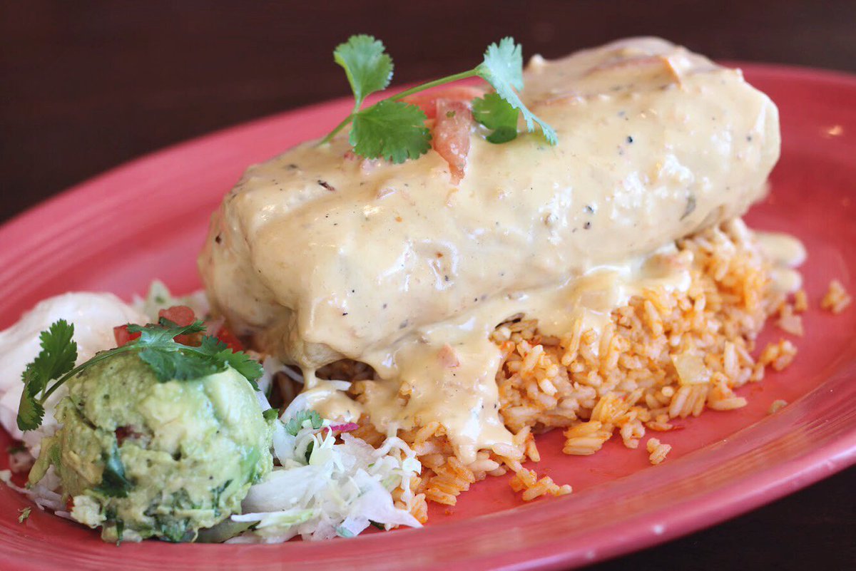 Did you know rather than getting our delicious green or red chili you can get QUESO smothered on your chimichanga, burrito, or enchiladas?! Come on in and try it tonight 🌮🌯