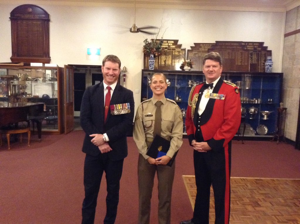 OldMechHead's tweet image. MAJGEN Gus McLachlan &amp;amp; Dan Keighran, VC present Lance Corporal Georgia Beard from #17Brigade&apos;s 9FSB with her award for placing 2nd in the #FORCOMD Soldier of the Year 2018 - CONGRATULATIONS! #SOTY2018 @COMD17Bde @comdforcomd @AustralianArmy @FORCOMDMedia