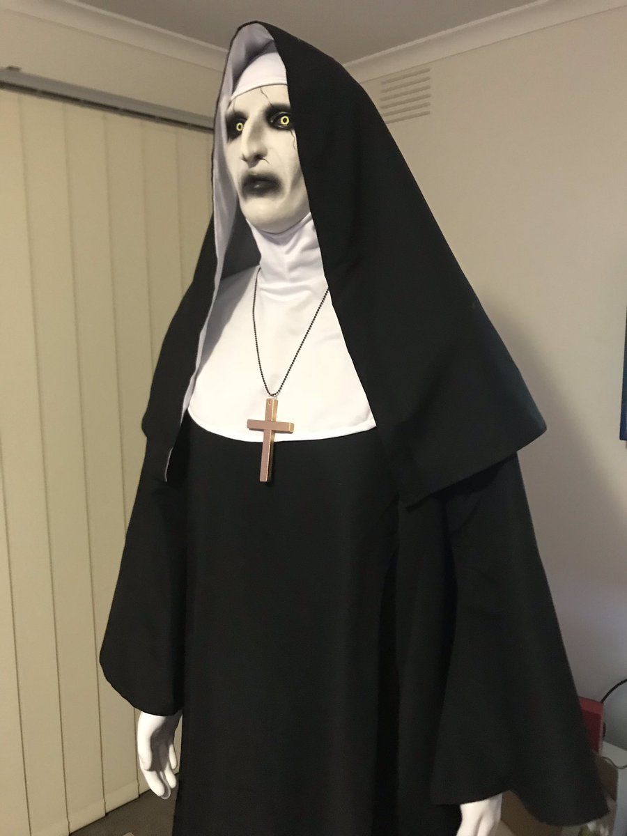 juggingluke's tweet photo. @bonnieaarons1 for Halloween https://t.co/rTiu3x6JTo