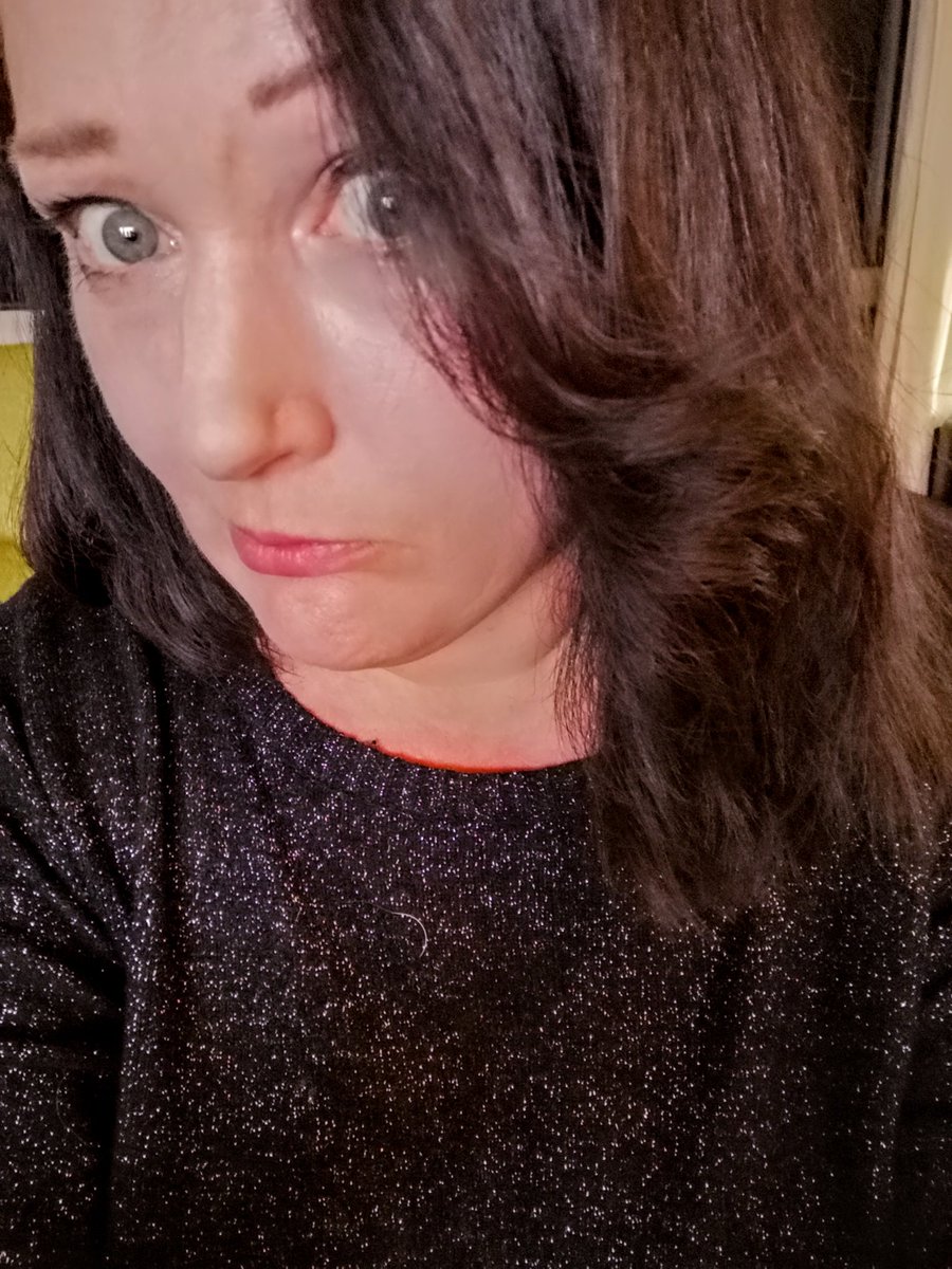 tismenic70's tweet photo. @Yfielding #MostHaunted
#mosthauntedselfie #stoopidface
Loving every day👻 ❤️ https://t.co/w9MRVaWMSZ