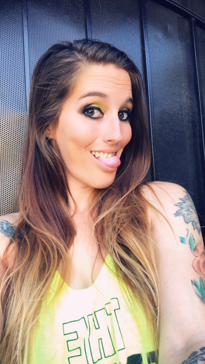 abbz1017's tweet photo. Your flaws are what make you perfect. When you learn to accept and love your flaws, you learn to love life. Happiness is overcoming everything that ever held you back. Love yourself baby girl. #NoFilter #PureHappiness #FlawsAndAll #OneLife https://t.co/CNTmHmFISi