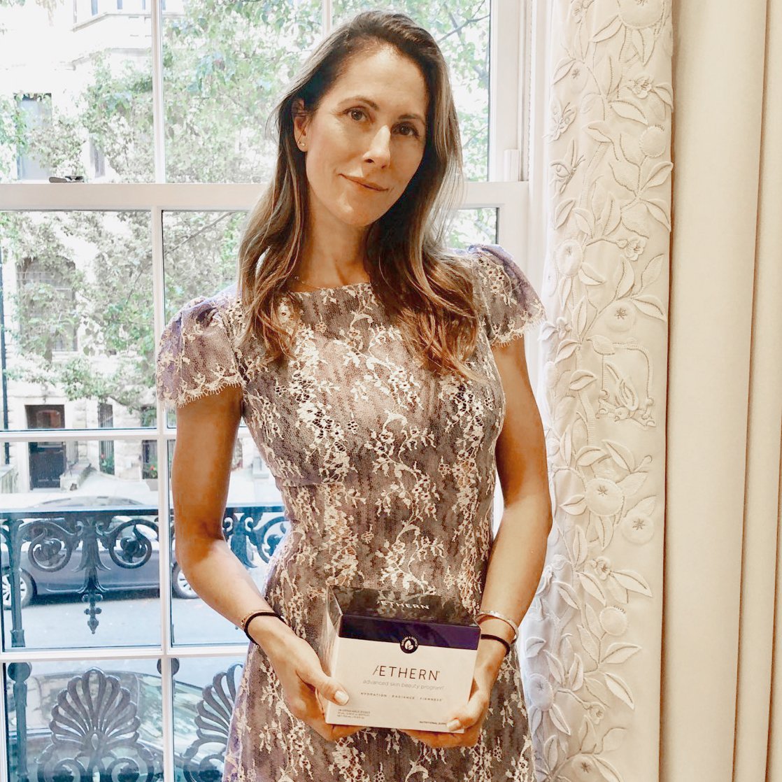aethernbeauty's tweet photo. .@CristinaCuomo, Purist Magazine’s Founder &amp; Editor, with @aethernbeauty Advanced Skin Beauty Program during the ✨ “Purist Private Event” ✨ in Manhattan, New York
#Aethern #AethernBeauty #BeautyfromWithin #PuristMagazine #BeautySecret #Nutraceutical #HealthySkin #DailyGlow https://t.co/mxsleSlG57
