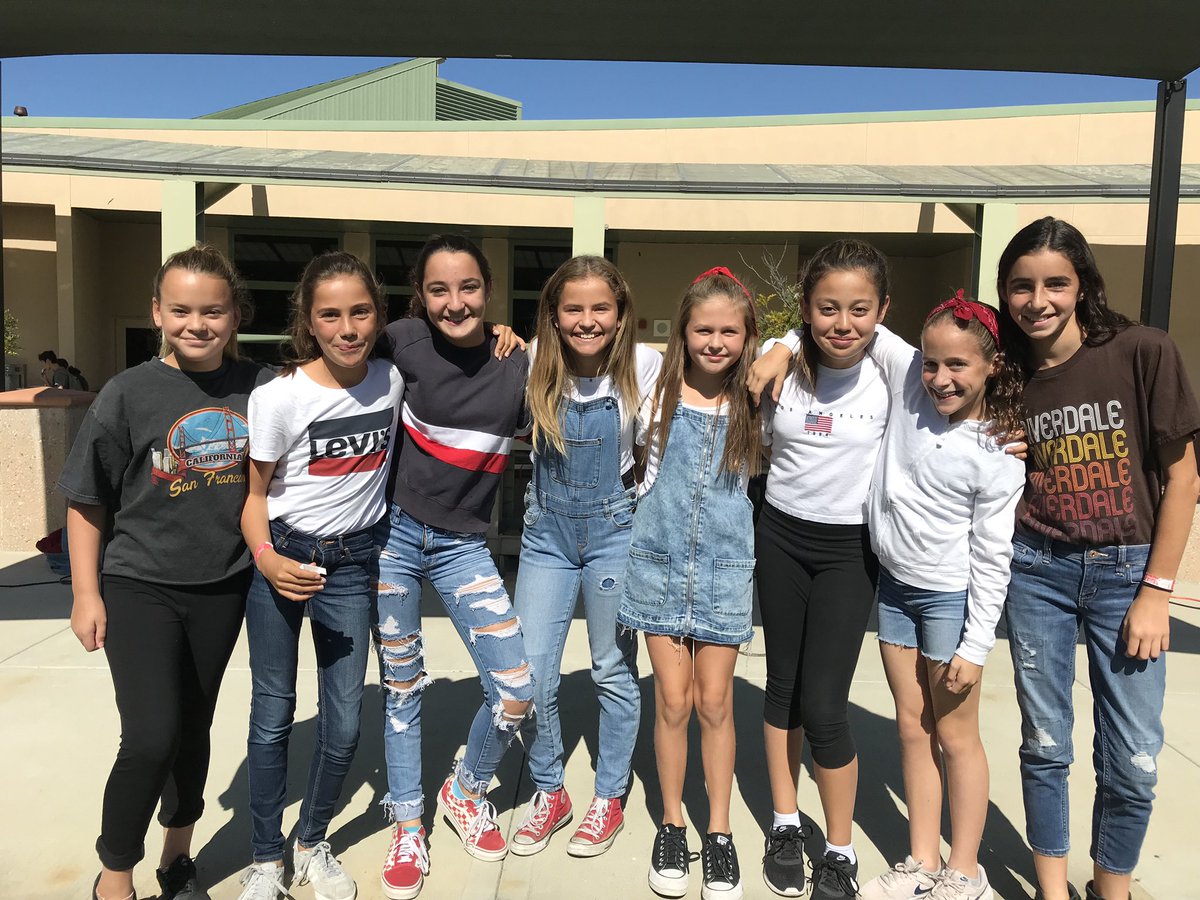 SusanaEBaird's tweet photo. AC Stelle celebrates a drug-free, healthy life... wearing red, white, blue! #RedRibbonWeek #eagles #LVUSD https://t.co/lo9OekSxfc