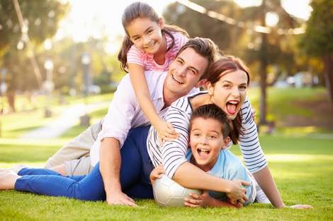 lipaconcept's tweet photo. o que minha família espera de mim na vida adulta // o que eu espero https://t.co/a7XdW2NkxP