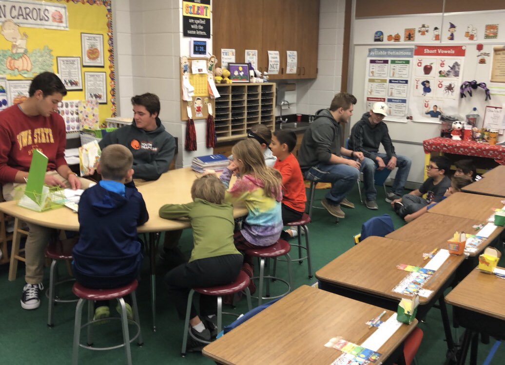 Ms_M_Mitchell's tweet photo. My Common Time students had an awesome time reading with the third graders today! #SpiritLakeCSD #LoveReading https://t.co/XanFDA4V0d