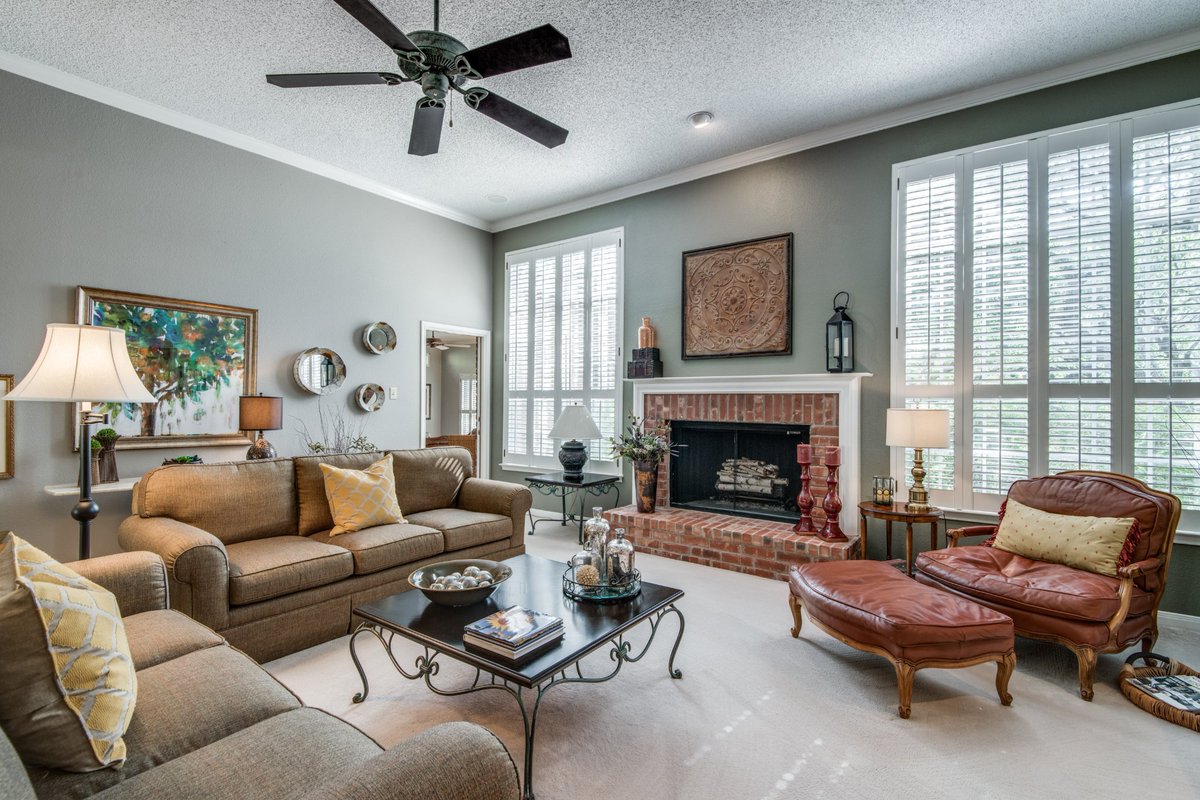 These light-filled living areas are found in just a few of this week's #NewListings. 🔎 👀 Click through to discover more bright, 🌞 beautiful 😍 homes on the market: bit.ly/2yB95aF! 💻 #SARealEstate #TXRealEstate #LuxuryRealEstate #TXLuxuryRealEstate #SAHomes #DreamHome
