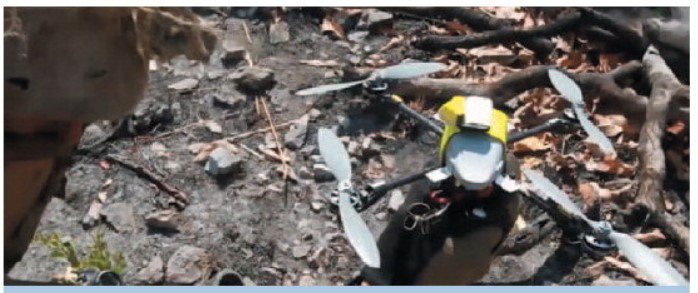IntlVibeTech's tweet photo. The USMC will ever innovate. They even found a use for flying around a reflective belt. https://t.co/1go6K5wsnF picture courtesy of https://t.co/o4Ah2sDwzK https://t.co/0TkvXFi6ci
