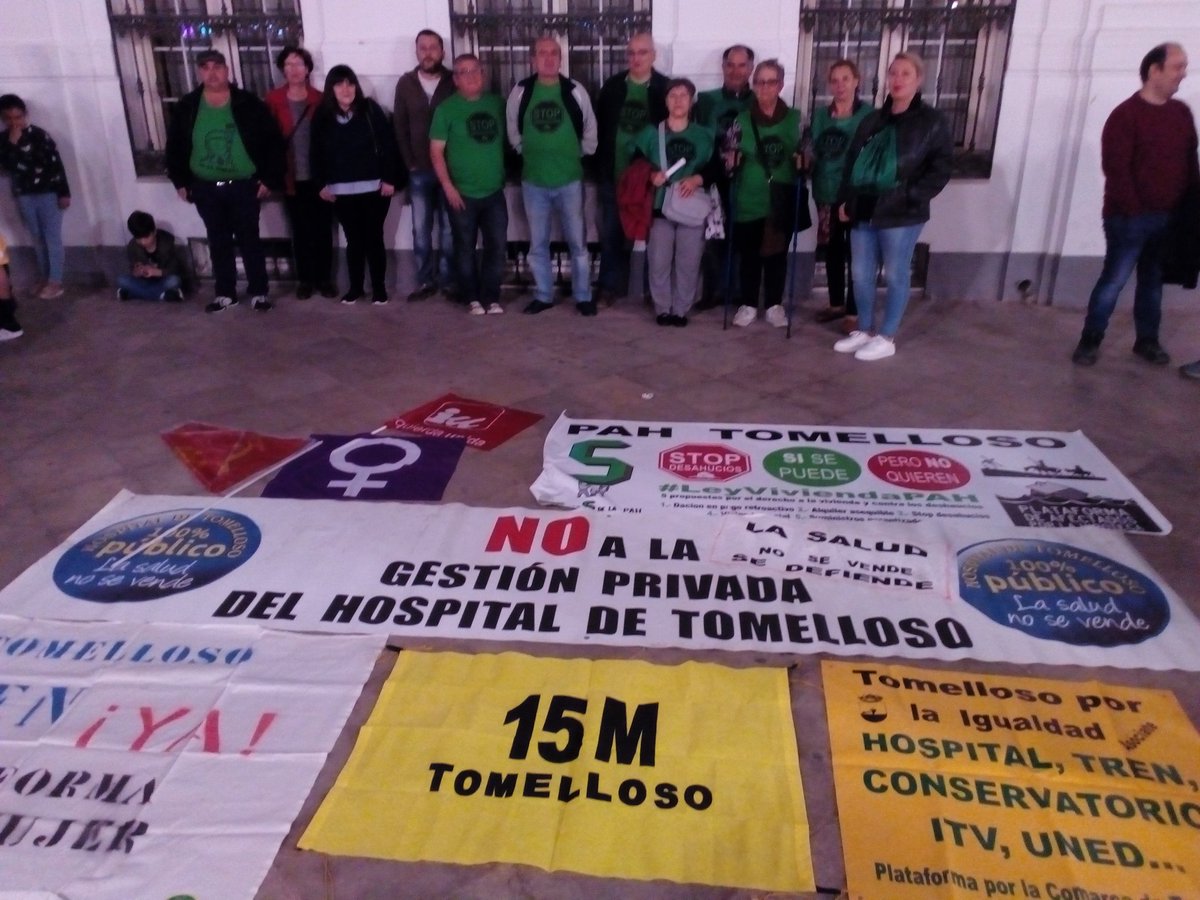 PAH_Tomelloso's tweet photo. Hoy en @PAH_Tomelloso nos hemos movido con @PahCriptana junto a otros colectivos sociales porque #CambiamosTodo https://t.co/ofTToKpaUF