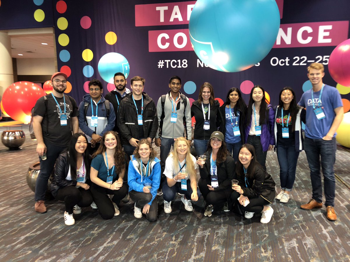 TableauCareers's tweet image. Love hosting our 2018 interns at #TC18 this week! We can’t wait to see you all make waves in 2019 and beyond. #TheFutureIsData