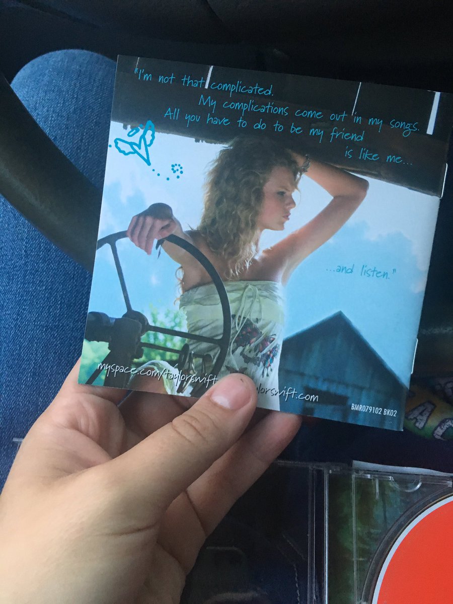 longliveswift22's tweet photo. THE ALBUM BOOKLET
LOOK AT HER
AND THE QUOTE
@taylorswift13 @taylornation13 #10YearsofTaylorSwift https://t.co/CGtxRY8qVF