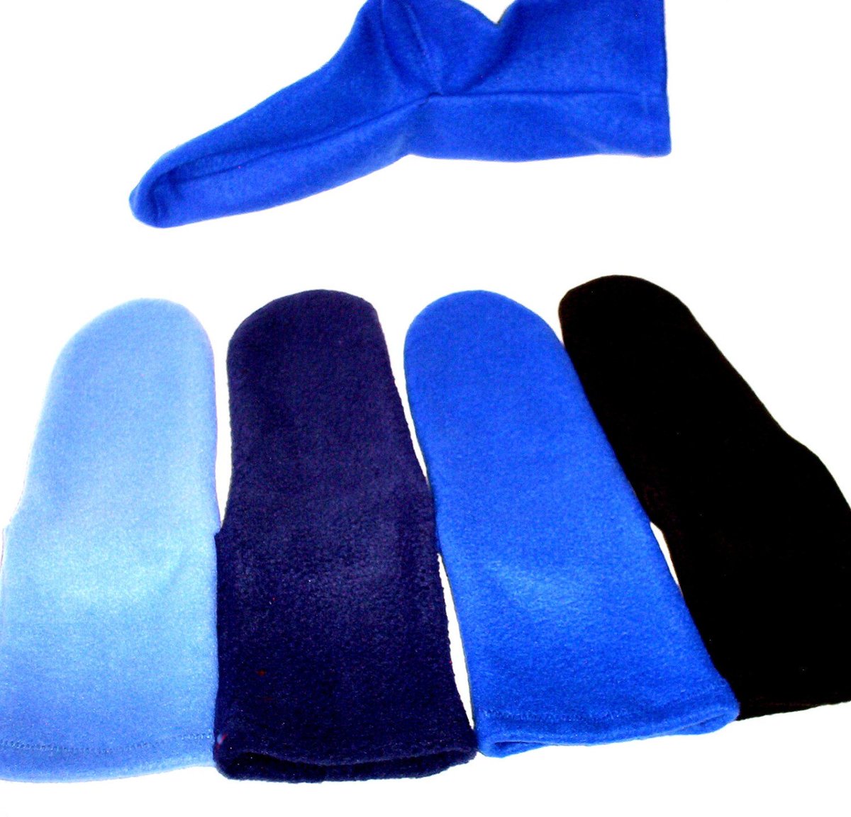 uniquesewingbou's tweet photo. Warm feet feel so good. :):) #etsy shop: Women's warm fleece socks, blue, black socks https://t.co/upkTeUOPDh #clothing #socks #women #black #blue #warmbedsocks #womenswinter #womensfleecesocks #softwintersox https://t.co/0OxQmoAmHO