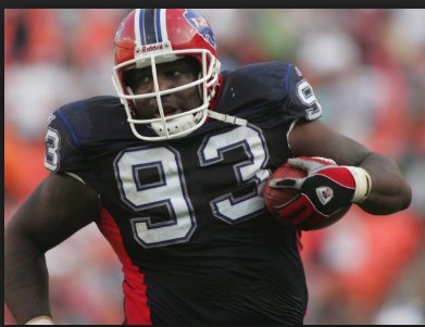 Happy Birthday Pat Williams Buffalo Bills defensive tackle 1997-2003. Born on this date in 1972! 