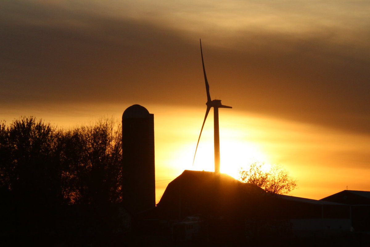 HBieneck's tweet image. I would love to show my cashton eagle pride by sharing these photos of this beautiful village for the 2018 fall color watch photo contest! 🍂 @CashtonWi