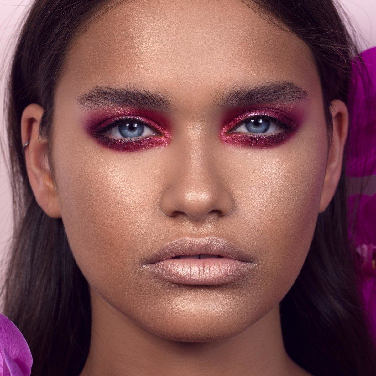 beautylish's tweet photo. Natasha Denona's Cranberry palette has arrived ✨✨✨
Shop it first here https://t.co/nQiEN3gL06

#shopbeautylish #newarrival #natashadenonaholiday https://t.co/omhME9Nq94