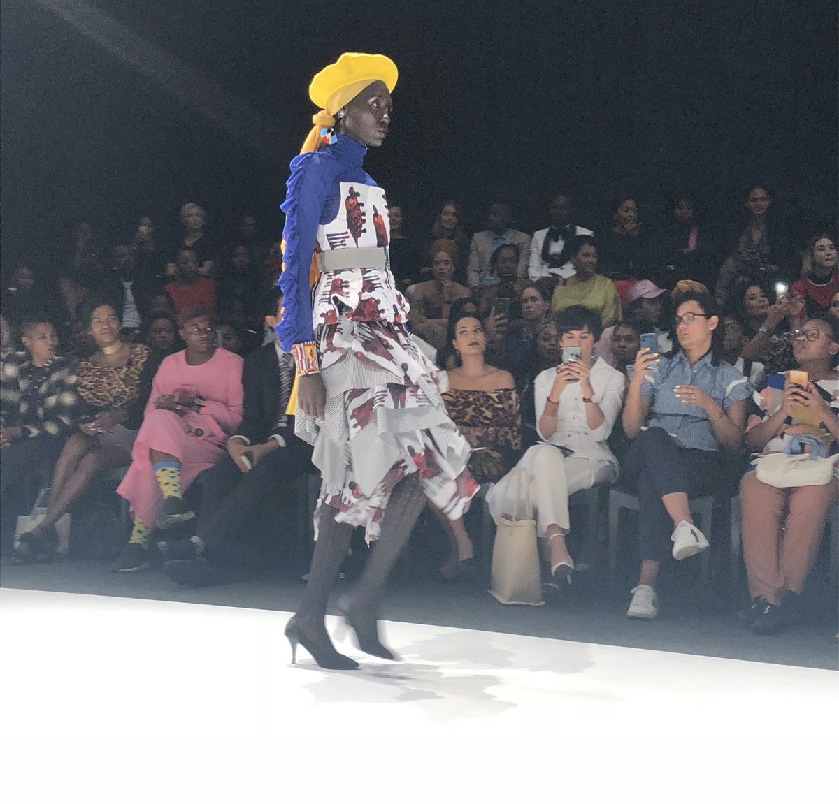 Lloydi_Boy's tweet photo. Mantsho by @PalesaMokubung for #BRICSDesignerCollection2018 at @safashionweek ✨

#SAFW21
#AW19 https://t.co/dwsJ8ZE746