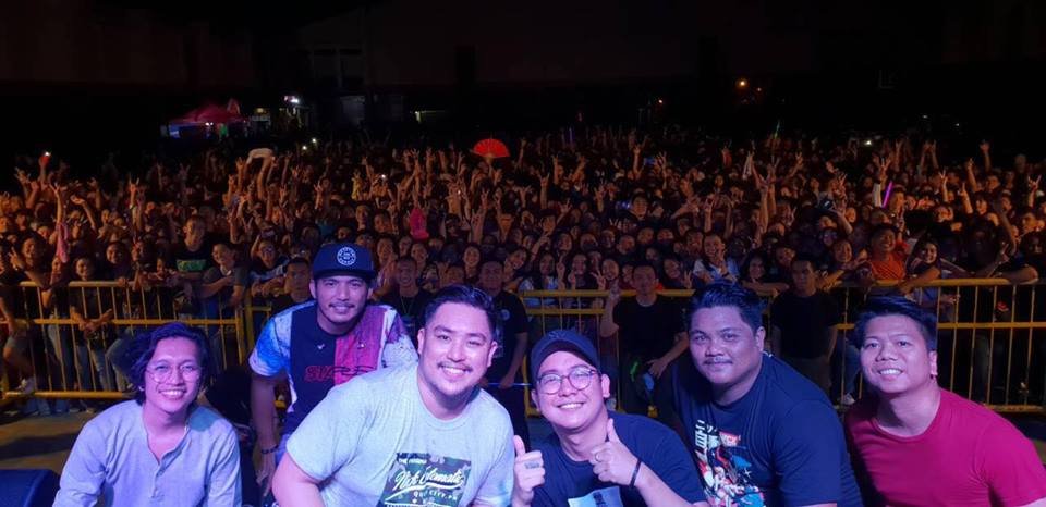 xndr_s_'s tweet photo. Andito akooooooo! #autograceavenue #711byoconcert #redlinesproduction #slurpee #bigbite #campustour https://t.co/HDhTa8S5za