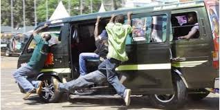 King_Kafu's tweet photo. My #Quote this morning @KenyanTraffic usione donda amedondoka kwa ma3 ikisonga ukajidai pia wewe na kumfuata 😆😆 #Brekko @GhettoRadio895 https://t.co/k3S9ZxnqJ9