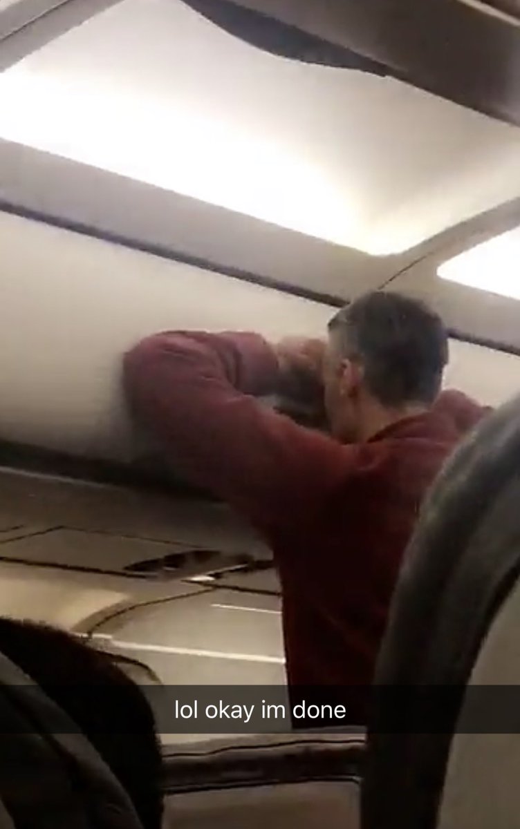 Lo_Riderrr's tweet photo. Breaking news West Chester dad having mental breakdown on leahs plane #fullmoonproblems https://t.co/X8BsE95b9H