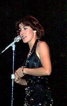 Happy Birthday 
77 Helen Reddy 
55 Michael Lynagh 
53 Claire Colebrook 
51 Martin Marinov 
42 Brett Kirk 
