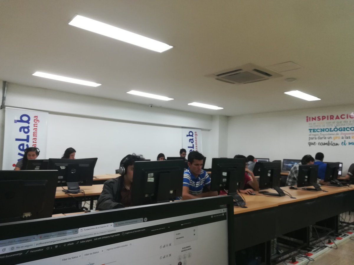 torumedia's tweet photo. Hoy continuamos con nuestro curso de modelado 3D en Blender, si estas interezado en realizar el curso comunicate con vivelab Bucaramanga, centro comercial Acrópolis 3 piso. #Bucaramanga #vivelab https://t.co/soZHedeIHu