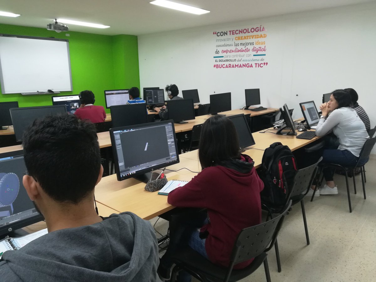 torumedia's tweet photo. Hoy continuamos con nuestro curso de modelado 3D en Blender, si estas interezado en realizar el curso comunicate con vivelab Bucaramanga, centro comercial Acrópolis 3 piso. #Bucaramanga #vivelab https://t.co/soZHedeIHu