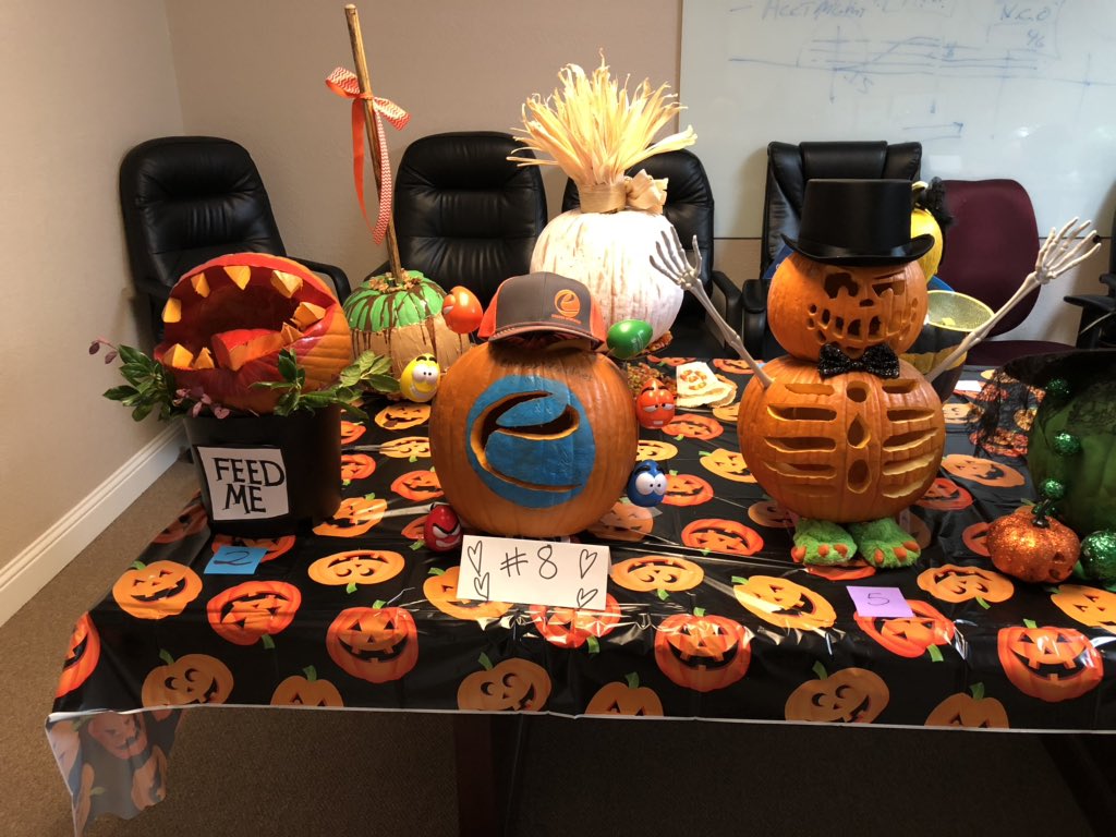 dmattjoiner's tweet photo. Team building FUN @ @ENERGYworldnet today! (Plus we had #CasaTorres!)
That’s how we roll! 🍁👻🌮 https://t.co/XMvf8VPbvw