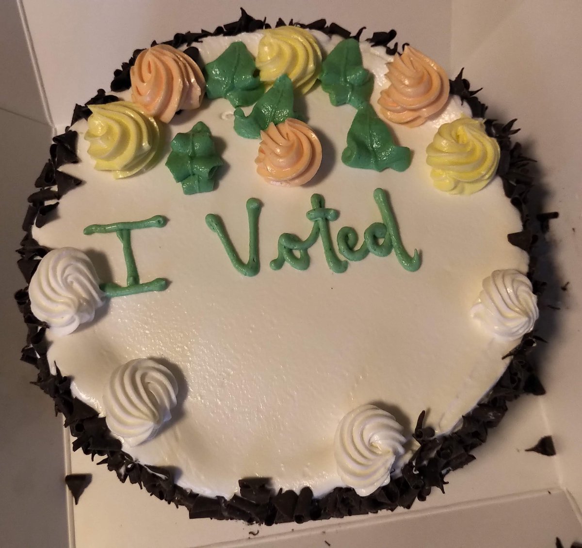 JeremyDBradley's tweet photo. Earlier:
Yup, only JB shows up to a voting location with a @jeannesbakery #cake to enjoy with fellow voters.
It's a #Winnipeg thing.
#wpg18 #wpgpoli #wpg2018 @Mayor_Bowman @JennyMotkaluk @diackformayor @UmarforMayor @DougWilson2018 @Don_Woodstock @cityofwinnipeg #GoJetsGo https://t.co/wjyuVejUnC