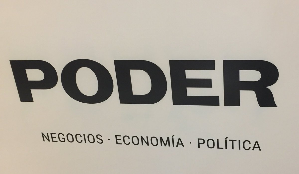 leasulmont's tweet photo. A punto de anunciar a los ganadores del #PremioPoder https://t.co/4LlejgJCaC