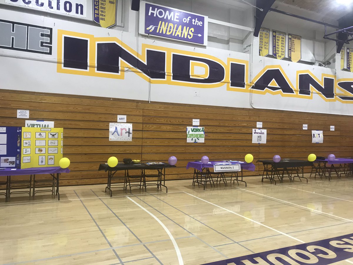 ArmijoHigh's tweet photo. What high school do you want to go to next year? So many great choices @FairfieldSuisun. Come see tonight at our high school fair in the Armijo Gym 6-8pm. @GVMSVikings @CrystalMiddleCA @OakbrookAcadArt @SuisunValleyEl @PSA_Eagles @mattgarciacca @sheldoninnovate @BGaleWilson1 https://t.co/RmwrM4okxu