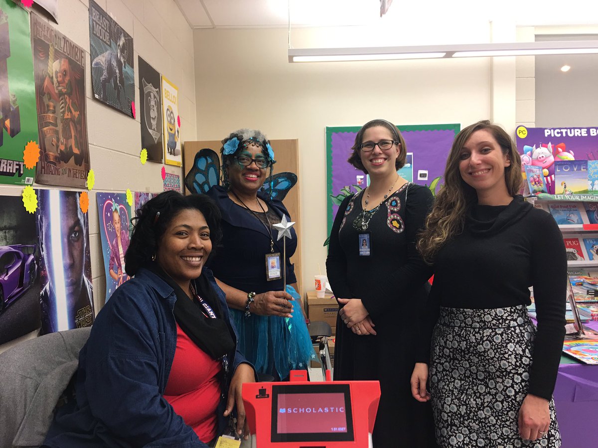 TheManPrincipal's tweet image. Exciting times @PRCS_NBPS we had a visit from the #Scholastic Book Fair(y) today! Stop by for a visit! #PRCSArts #Allin4NB