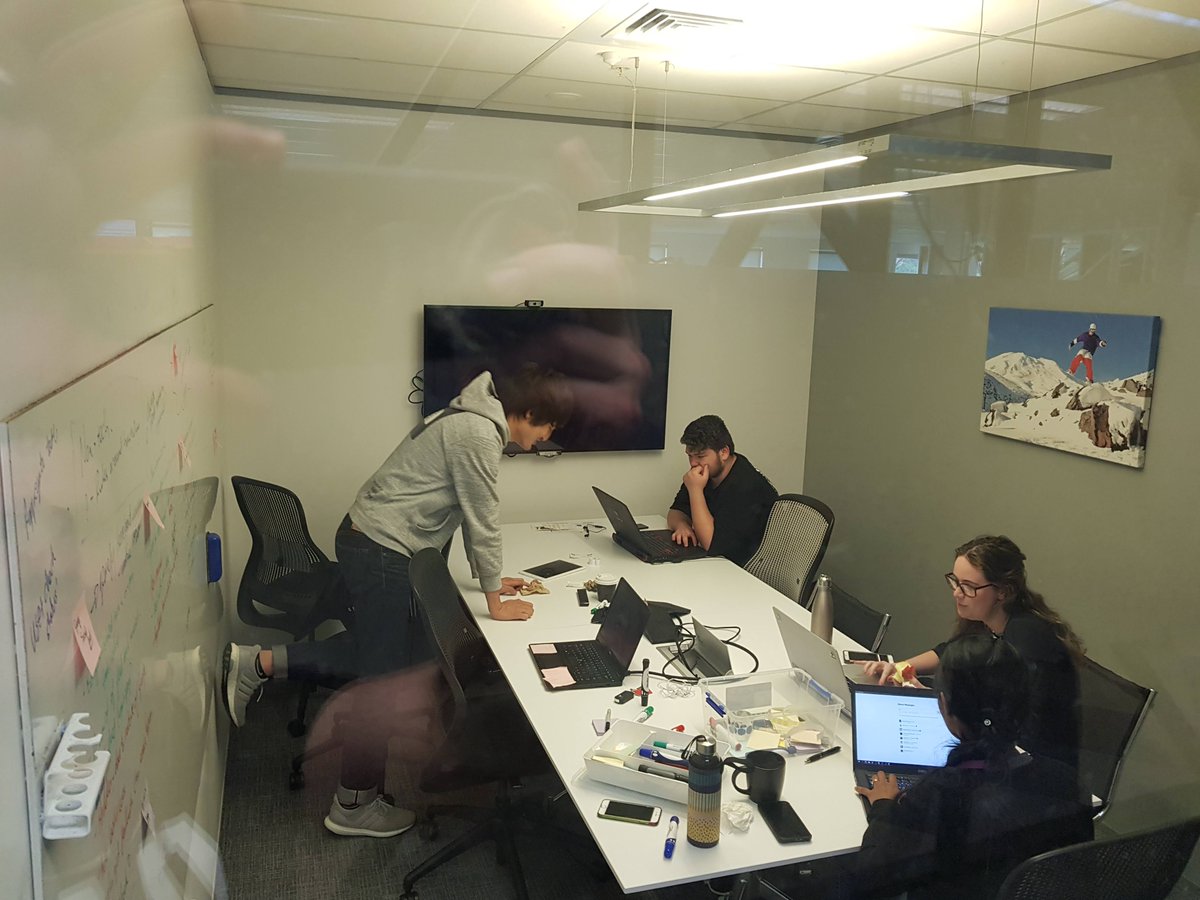addictive_coder's tweet photo. Hackdays are in full swing. Teams working hard put in the sweat. - Part 1 #MYOBHackday #MYOBHackdays https://t.co/l3Y44MoiRY
