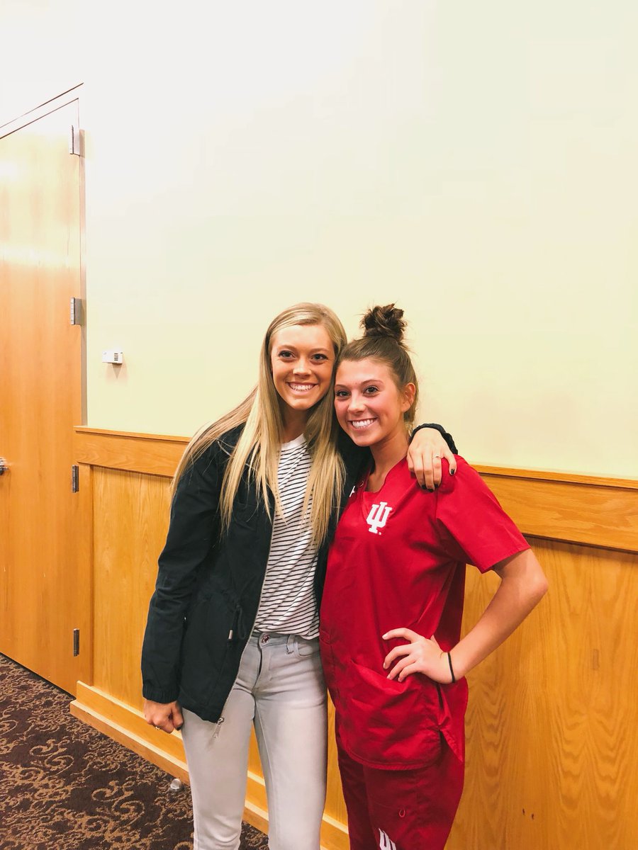 Liv8896's tweet photo. Proud of you Lexis! You’re going to be an amazing nurse with that big heart of yours❤️ https://t.co/tk3W6mSse0