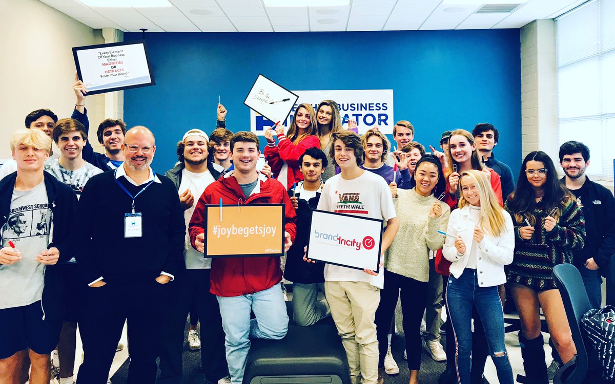 AHHSinc's tweet photo. โEven if this class is only 30% of what you thought it would be, you are learning skills that go far beyond launching a product.โ - Ed Howie (Incubator Coach on Branding and Positioning) ๐๐ฝ๐ฒ๐๐ฝ๐๐๐ก๐#bethesharpie #joybegetsjoy @btycreative Thank you so much! @incubatoredu https://t.co/5B8rrwI3t6