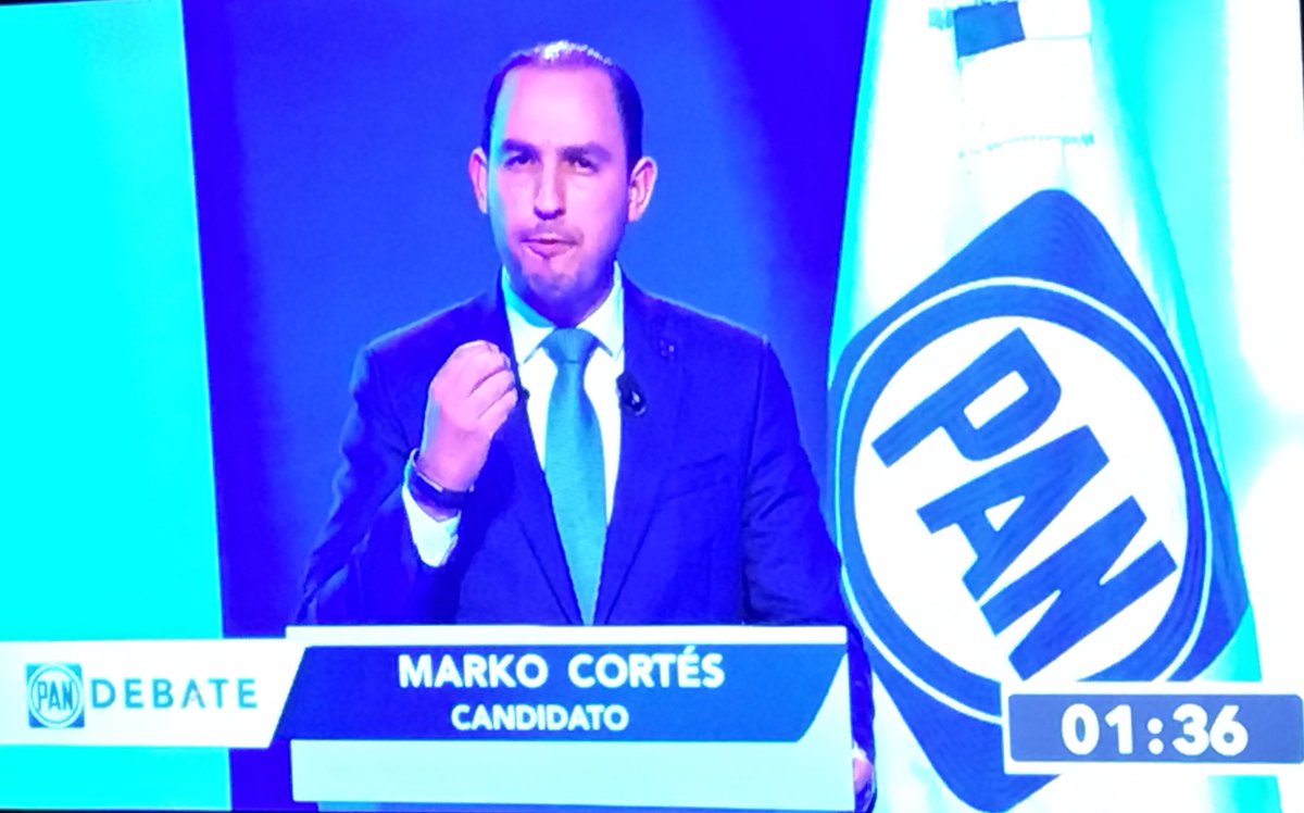 RevistaLaNacion's tweet photo. Se compromete @MarkoCortes a regresar la democracia a @AccionNacional, “no más designaciones”, a regresar al modelo de las convenciones y que no vuelva a haber una alianza nacional con otros partidos sin que lo haya votado los militantes. 
#DebatePAN2018 https://t.co/qjdFFjNqFb