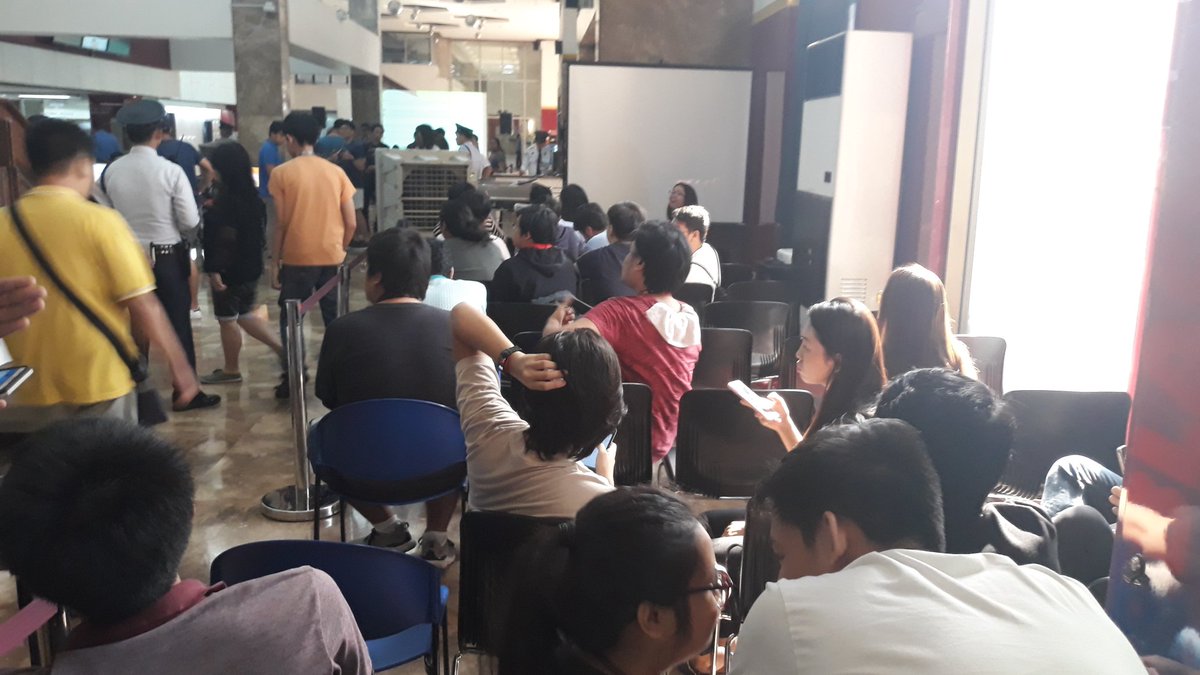 MapuaSoitSC's tweet photo. Happening now: Enrollment day 3 (Batch 2015) #MapuaMakatiEnrollment #EnrollmentWeek @OneMapua https://t.co/ZH9zeItdJ1