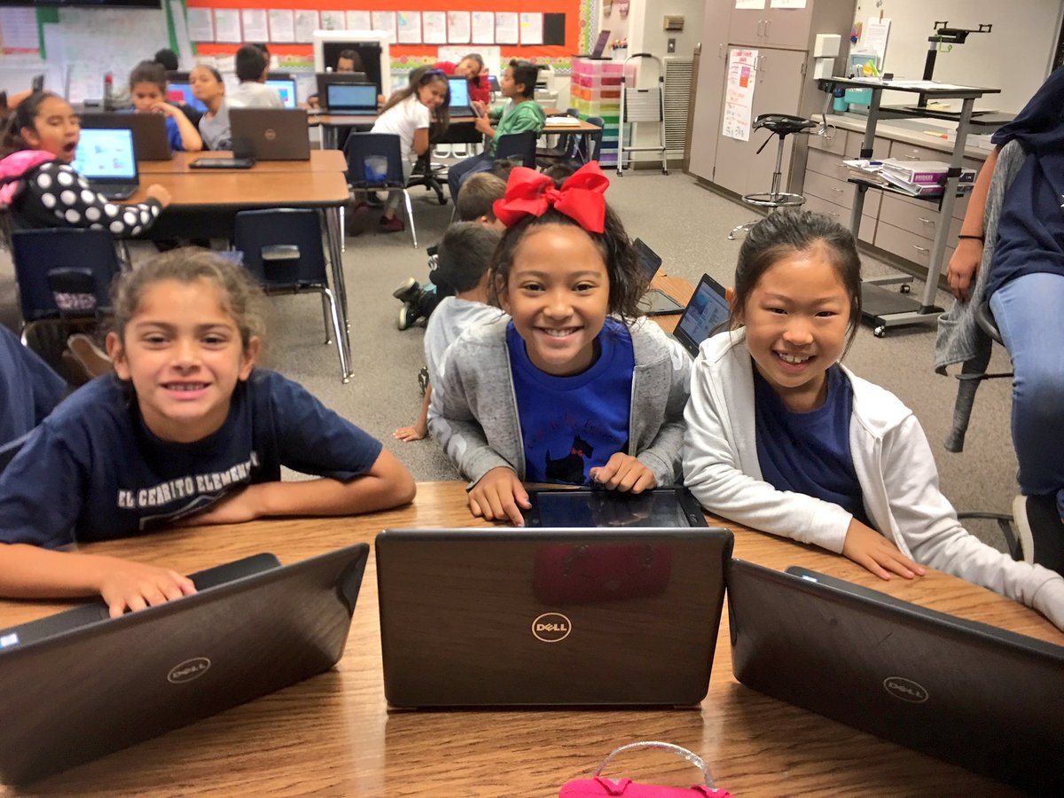 MrsH_EC's tweet image. When persistence, intelligence, and teamwork collide an Epic Build results. Today’s showcase made me one #proudteacher as I watched my computer scientists soar with pride @elcerritolhcsd #codetothefuture #1Team1Vision #lhcsd