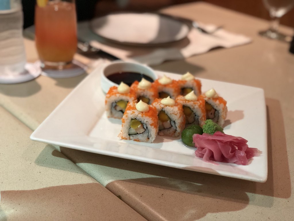 ryota_tsuboi's tweet photo. #cebu 10/16
#dinner🍽👏👏は #crimson
セブ島の五つ星ホテル【crimson mactan cebu】restaurant!!
#ibizabeachclub #cebu #cebuphilippines #cebuisland #cebueats #cebufood #cebutravel #cebu2018 #lapulapu #セブ #セブ島 #ラプラプシティ #熊谷 #kumagaya #酒クズ https://t.co/oNahaPwifq
