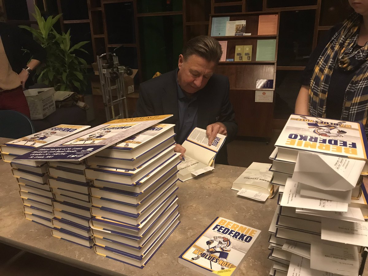 mybluesnote's tweet photo. Thank you to everyone who came out to @EthicalStL to hear Bernie Federko discuss his new autobiography @mybluesnote !! @LeftBankBooks @TriumphBooks #stlblues⁠ ⁠ https://t.co/xoOn3orhk4