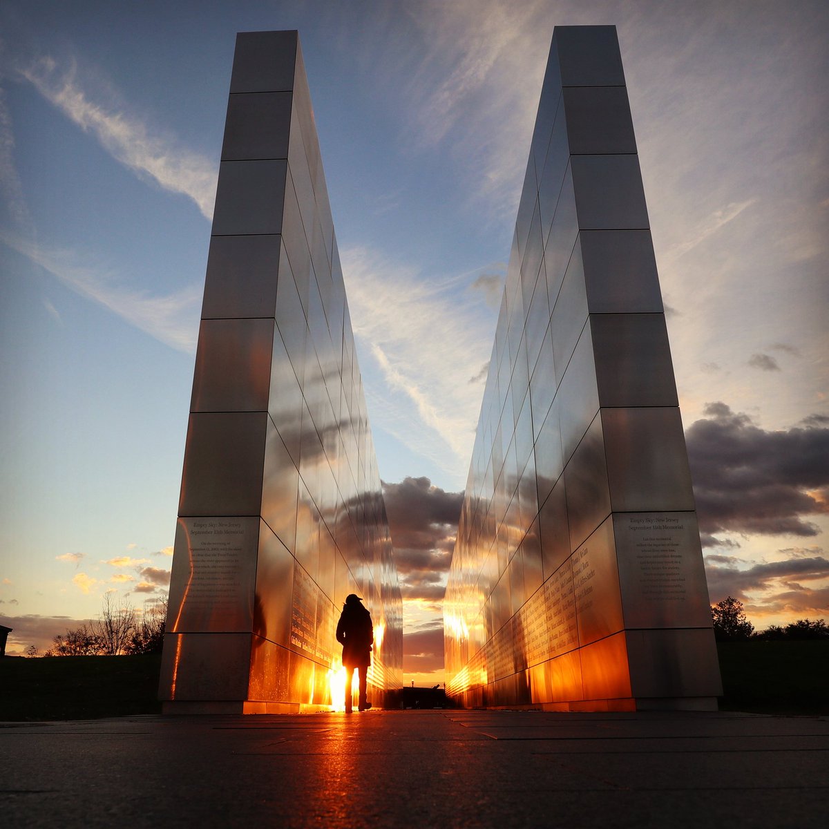 Manhattan Skyline At Sunset Liberty State Park Jersey City New Stock Photo Alamy