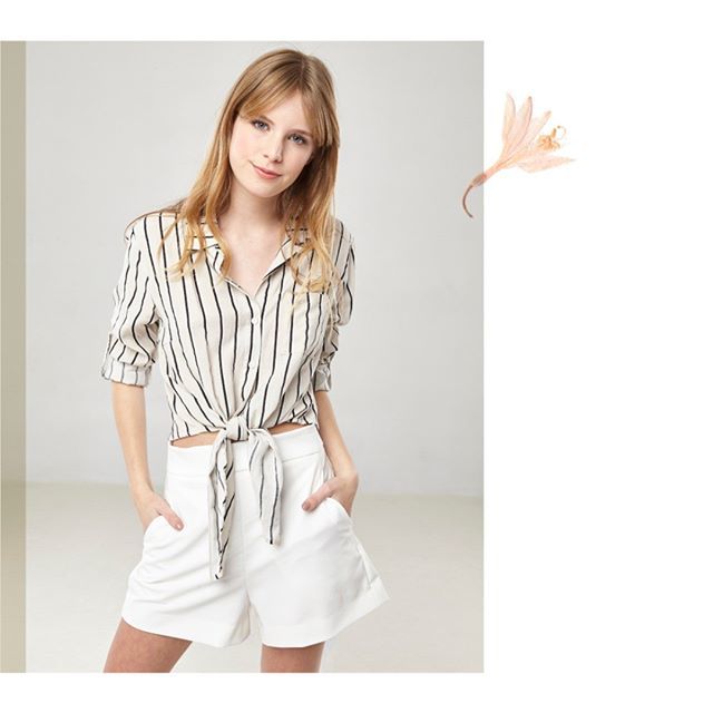 Delicada y romántica, práctica y #readytowear .
Mixea las rayas con prendas lisas y colores equilibrados.
.
#julien #Dailyoutfit #Stylish ift.tt/2qafYv9