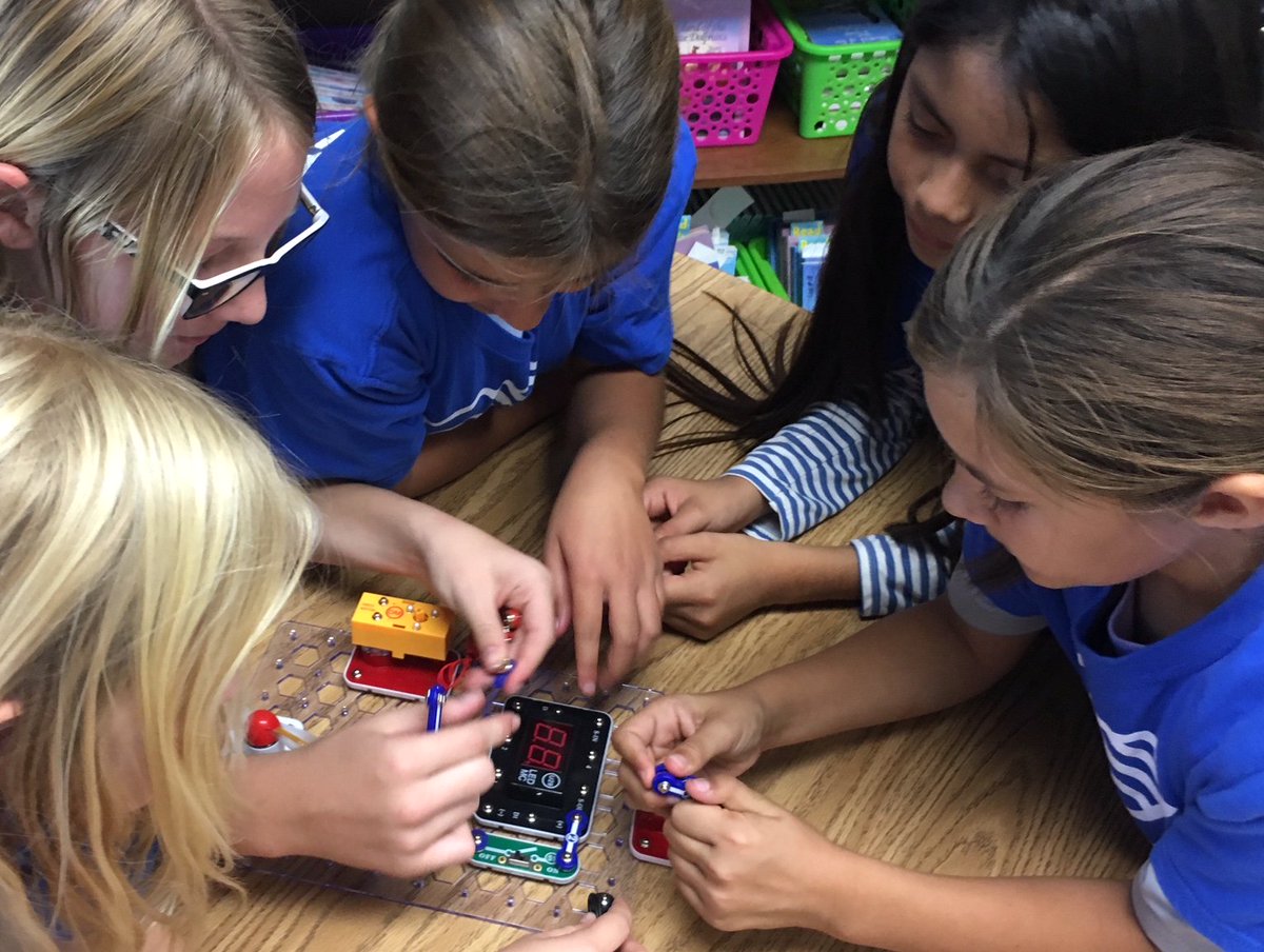 Exploring the world of #STEMeducation with our new Snapcircuits - thanks, <a href="/DonorsChoose/">DonorsChoose</a>!