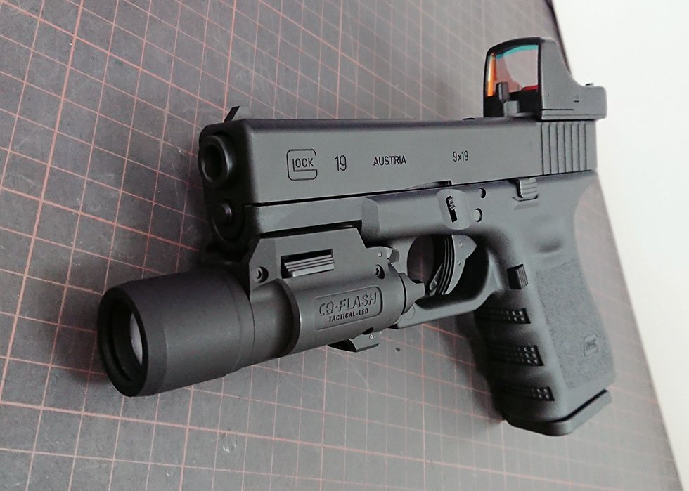 本日発売のグロック19に、「マイクロプロサイト」を「グロックシリーズ