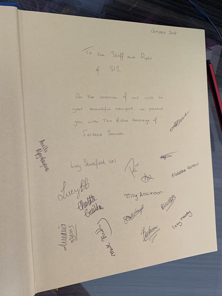 FelstedMagic's tweet photo. The Riche History of Felsted School was presented to the Principal of Singapore International School in Mumbai #makeadifference https://t.co/vWiAQpnNxX