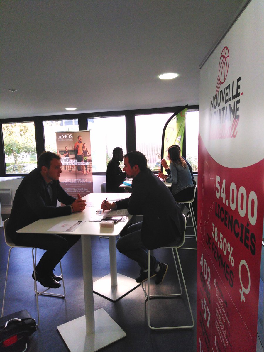 AMOS_Bordeaux's tweet photo. FAMES Bordeaux , c'est parti !
Présentation, recrutement, échanges, partage d'expérience : C'est tout le but de cette journée de rencontre entre nos étudiants et les entreprises de la région ! @MHB33 @myprogram_fr @limgroup
#famesbordeaux18 #takamaka #mhb #gymlab https://t.co/mOLnuU0KXu