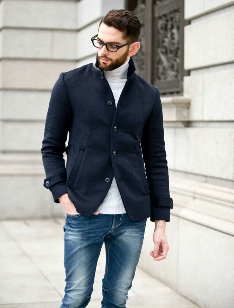 BOBS_KYOTO's tweet photo. 【TREVI】
￥23900+tax
NAVY,GRAY

ウールの混率を高めたハリのあるメルトン素材を採用した、ジャケットライクに合わせやすい！万能シングルピーコート☆
カジュアルからビジネスまで幅広いシーンで使いやすい、ショートシングルコートです★
 #バッファローボブズ #河原町OPA #コート #ピーコート https://t.co/LhAd55rVf1