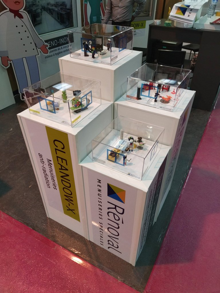 DelpheVitamean's tweet photo. Sortie de @playmobil pour la création du stand Rénoval lors du salon @artibat2018 par @_Vitamean https://t.co/hzZD0yNKjW