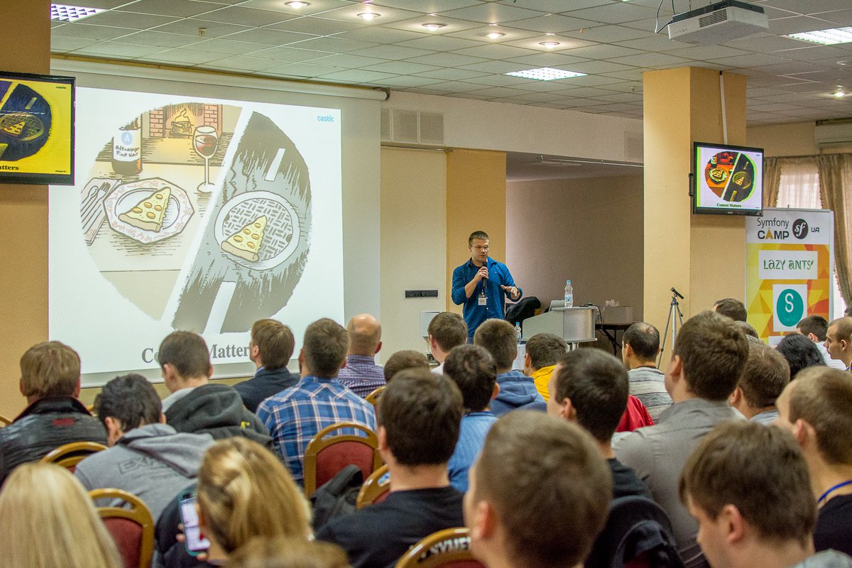 Locastic's tweet image. This one is from the 2015 edition of @symfonycampua where @antonioperic hosted a talk on building apps with #Symfony. Today, three years later, he is at the same event, talking about #PWA. You should get in touch with him, by the way. #SymfonyCampUA #TBT