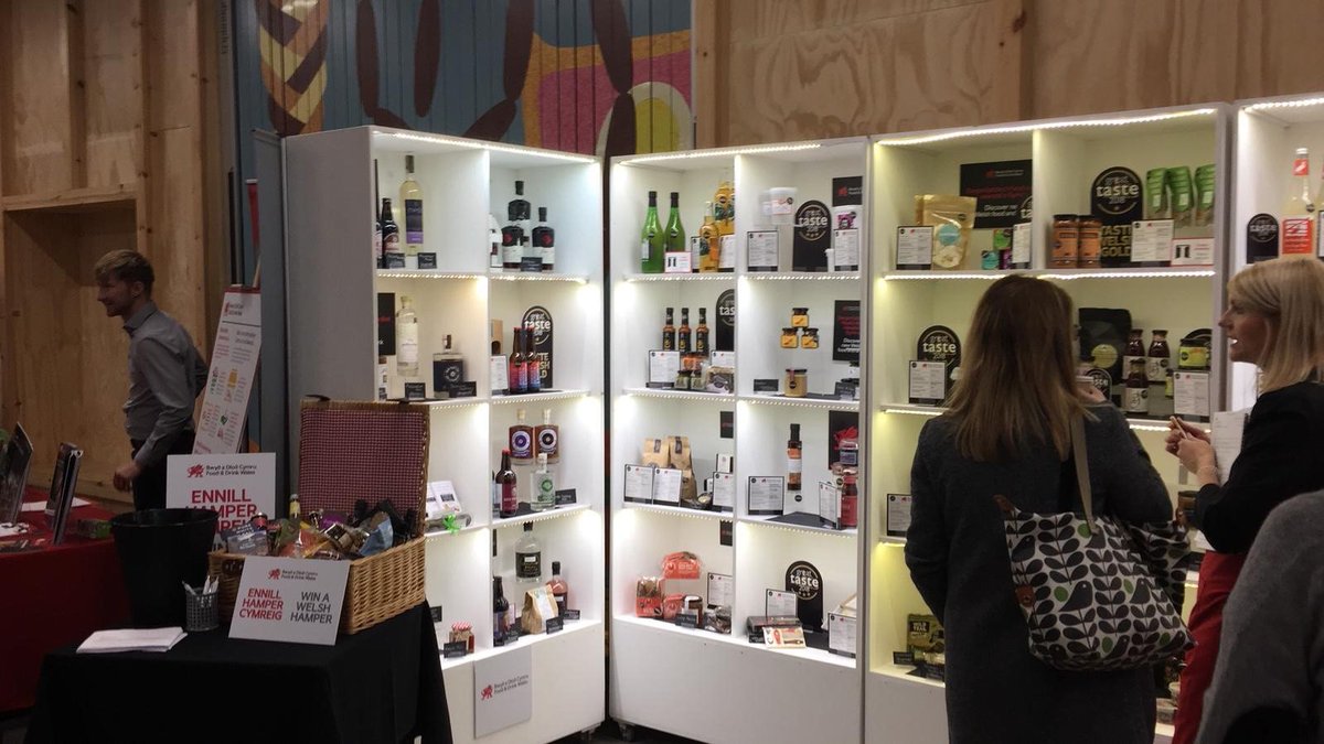 Take a look at some of the fantastic Welsh produce on show here at today’s Year of Discovery Roadshow #Welsh #Food and #Drink showcase #vwroadshow18 <a href="/TyPawb/">Tŷ Pawb</a> <a href="/FoodDrinkWales/">Food and Drink Wales</a>