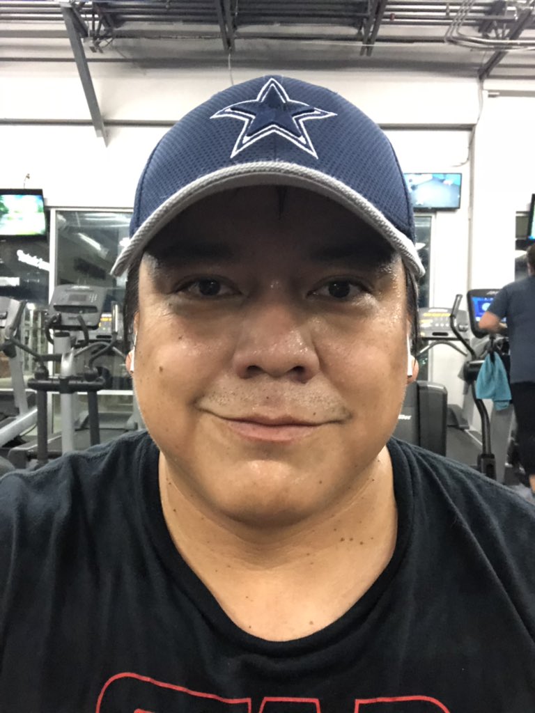 darthsleuth's tweet photo. @RadioMadison good morning from the AM workout 🤘 https://t.co/xgF4jpgxdB