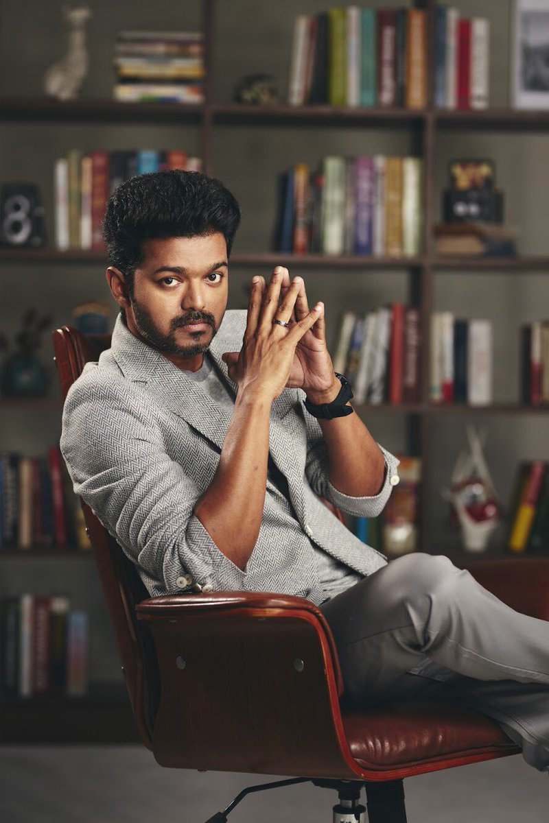sprprimemedia's tweet photo. #SarkarDiwali #ThalapathyVijay
#Sarkar #SarkarKondattam #SarkarDiwaliIn12Days
#SarkarTeaserHits23MViews
#Sarkarcensor
#SarkarDeepavali
@sunpictures @actorvijay
@arrahman @ARMurugadoss
@ltd_fire @m_gajan @shynu_mash
@Mersaltharun22
#SarkarDiwaliIn12Days https://t.co/bDBqQ3p1It